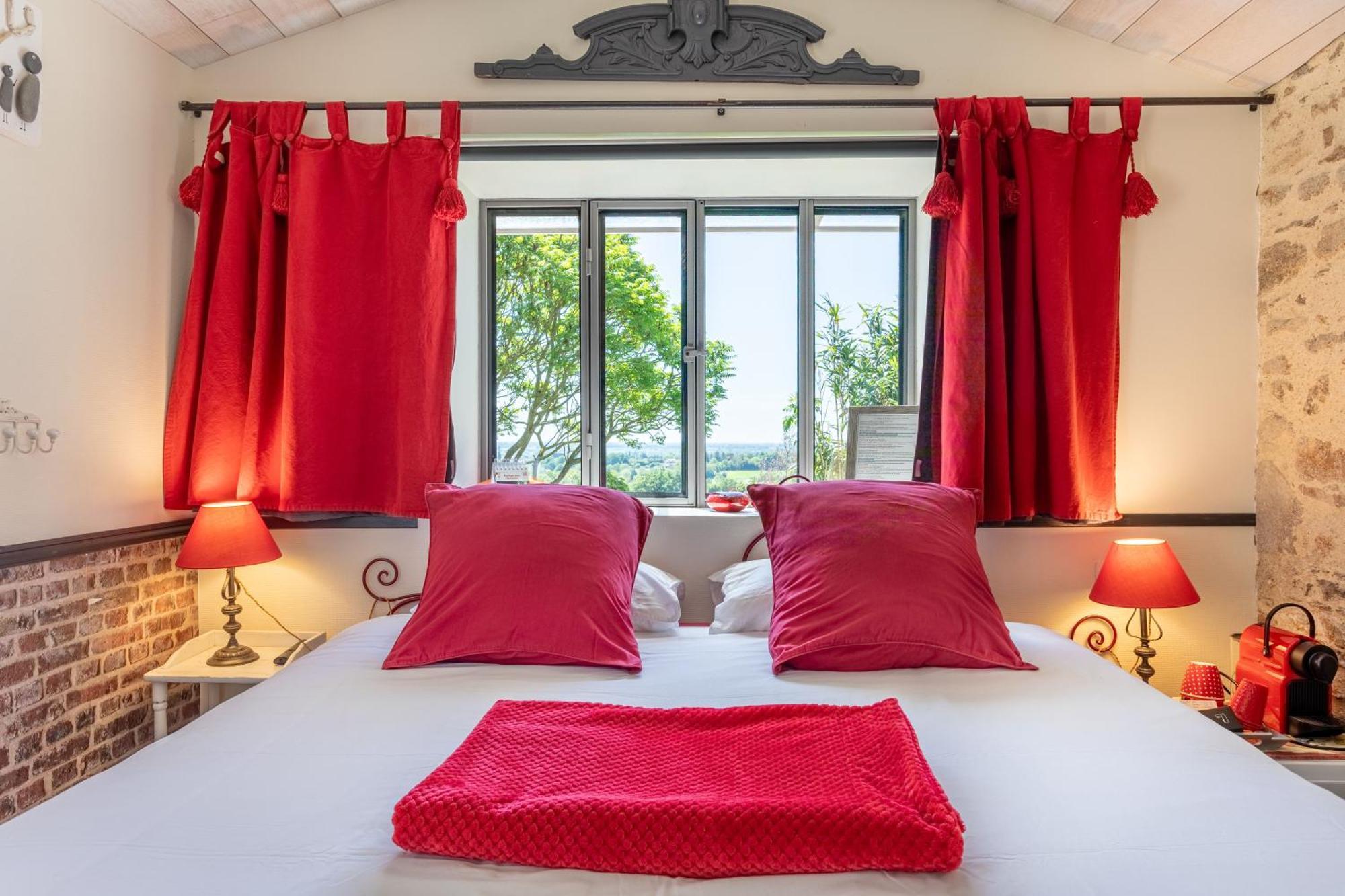 Les De La Forge Des Collines Bed & Breakfast
