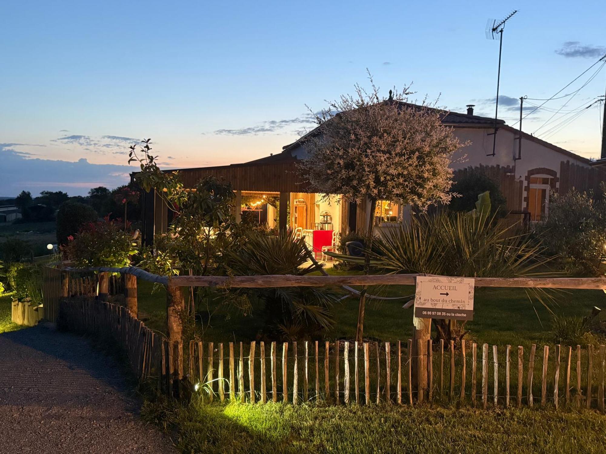 Les De La Forge Des Collines Couette-café Les Herbiers